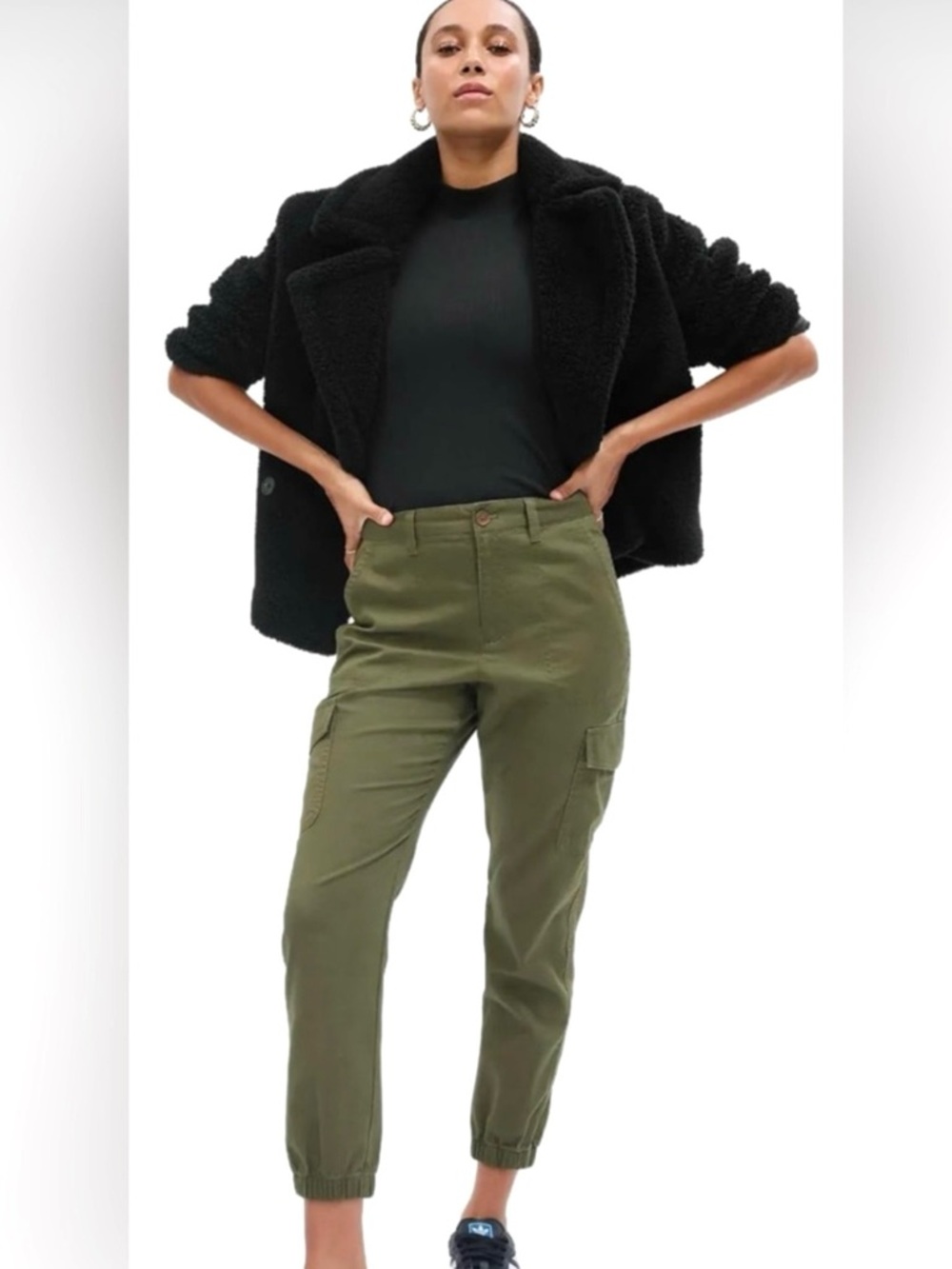 GAP Women’s Fit Active Olive Green Cargo Zipper Pockets Pants Size 6 NWOT